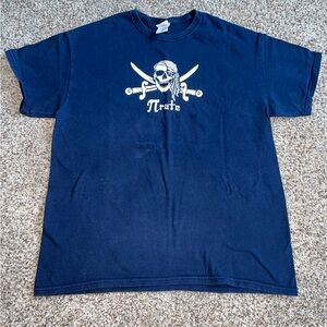 Gildan Ultra Cotton Navy Blue Pirate Skull Graphic T-Shirt – Size L